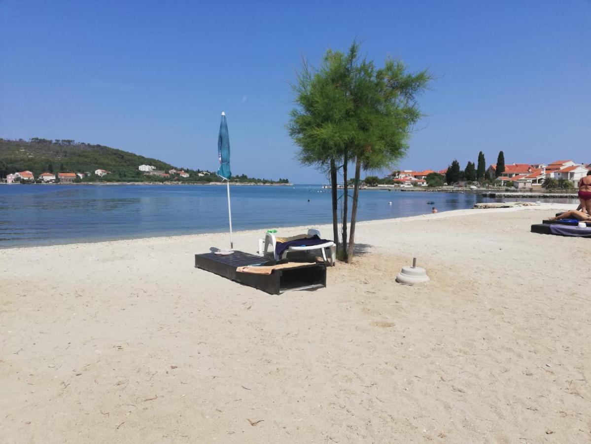 Apartman Andela Preko Luaran gambar