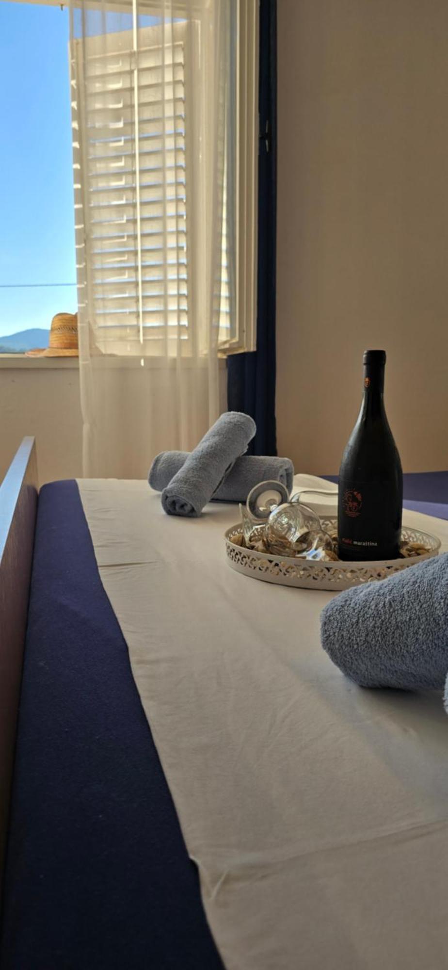 Apartman Andela Preko Luaran gambar